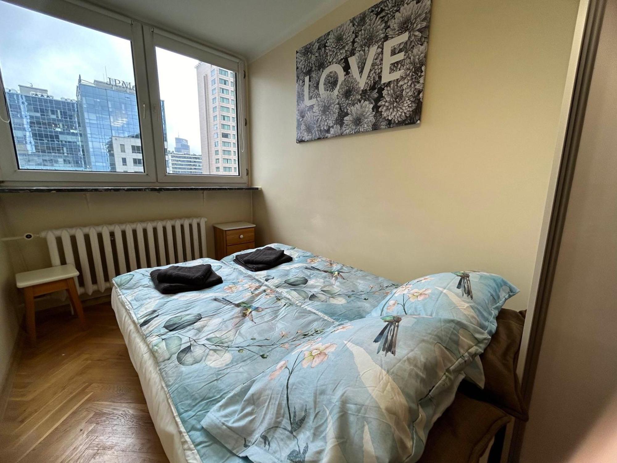 Eleven Onz Apartament